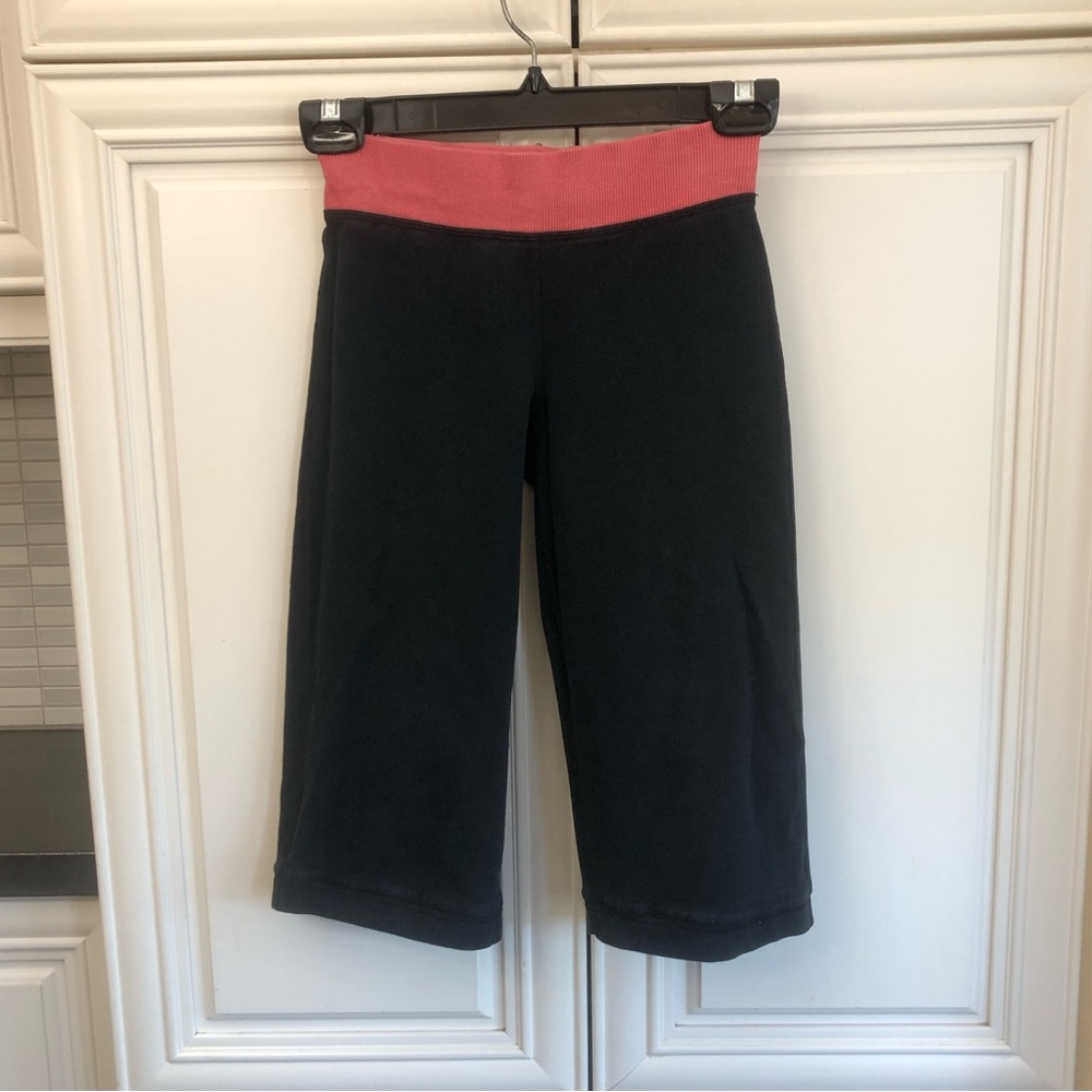 SIZE 6 - Ivivva by Lululemon girl’s crop yoga leggings